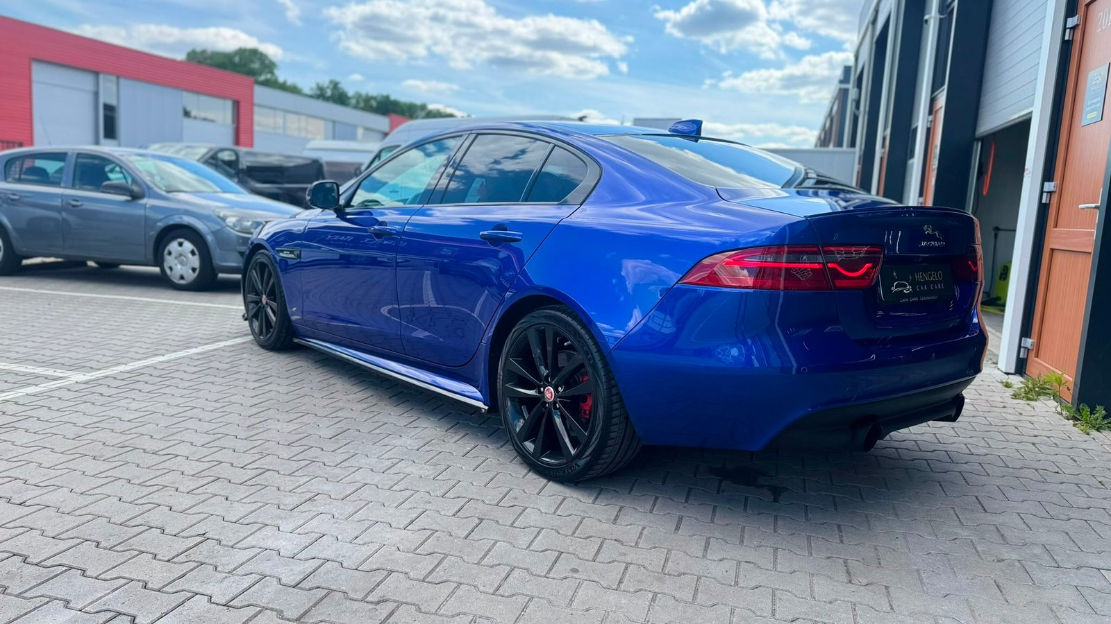 Jaguar Wrap